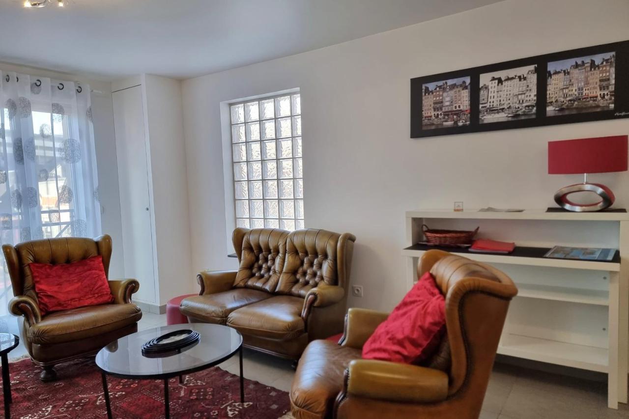 Chez Lou Et Dan 4P Apartment With Balcony Elevator And Secure Parking Honfleur Exterior photo